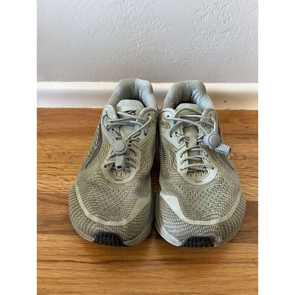 Altra Athletic Shoes in Light Gray and Black - Picture 3 of 8